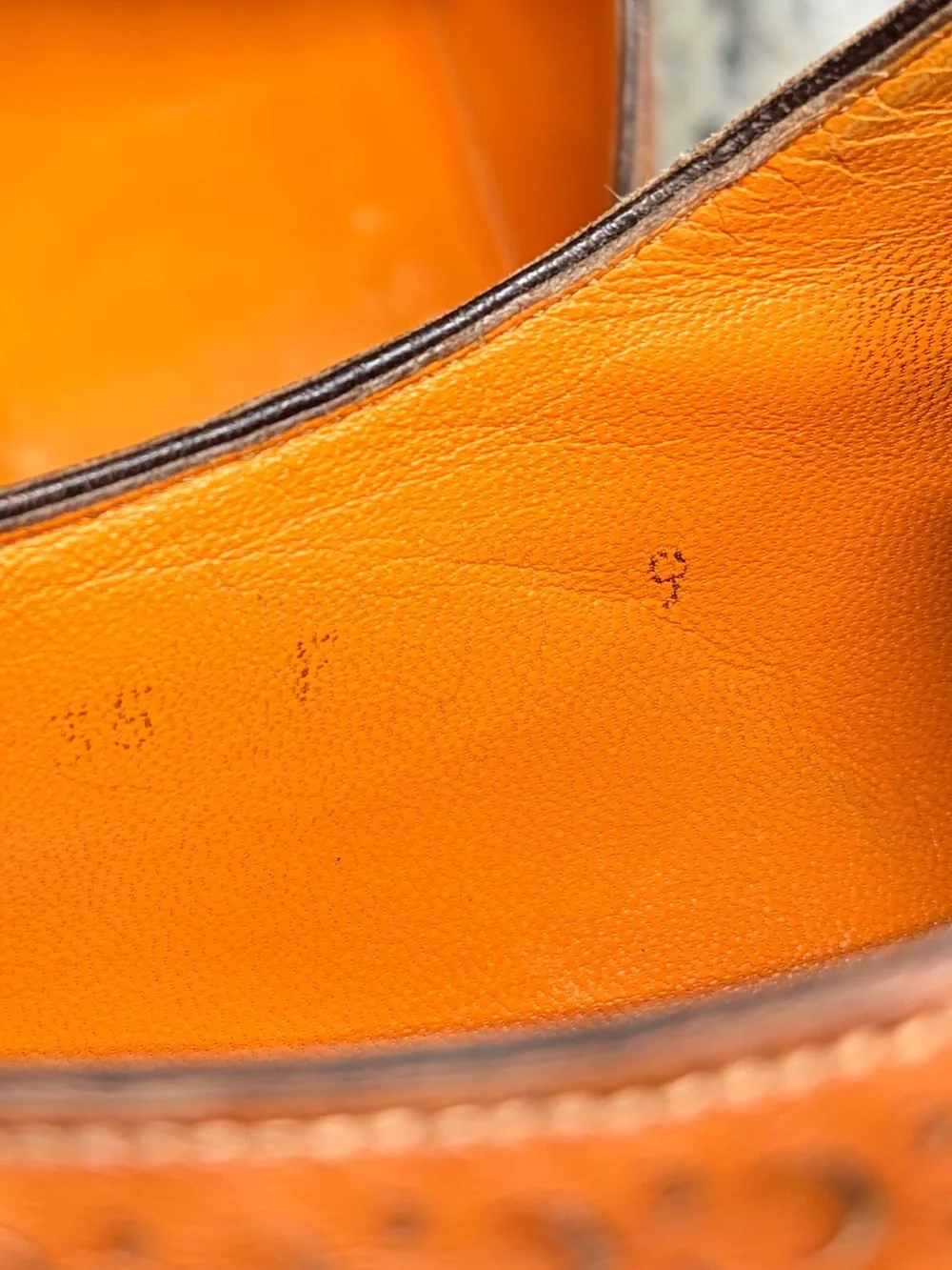 Santoni description stunning